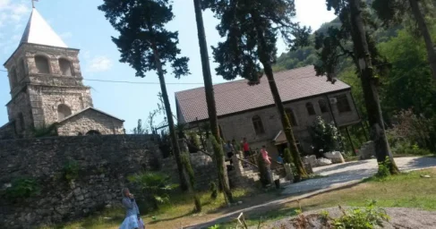 Каманы и Сухум